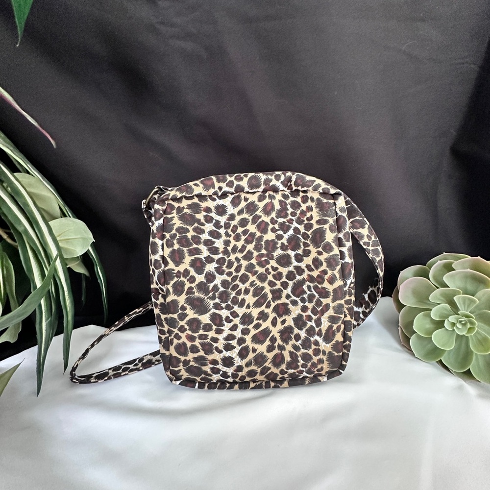 Travelon Leopard Print Crossbody Bag - Earth Tone Bag, Mocha Hue Crossbody - Picture 2 of 10